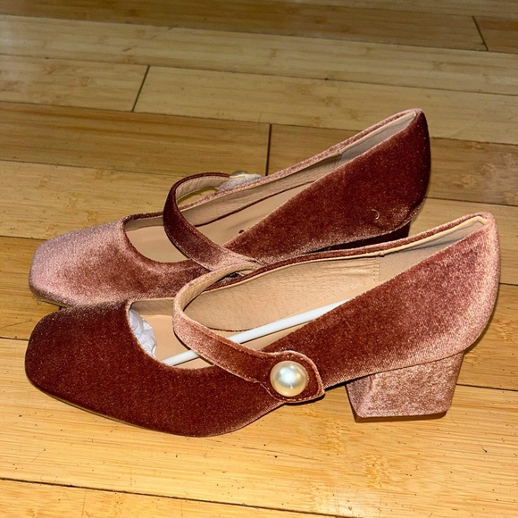 Velvet Mary Janes - Picture 4 of 7
